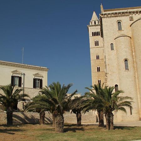 Palazzo Filisio - Regia Restaurant Hotel Trani Luaran gambar